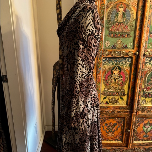 Animal print long sleeve dress perfect for a size 6 - Picture 4 of 5